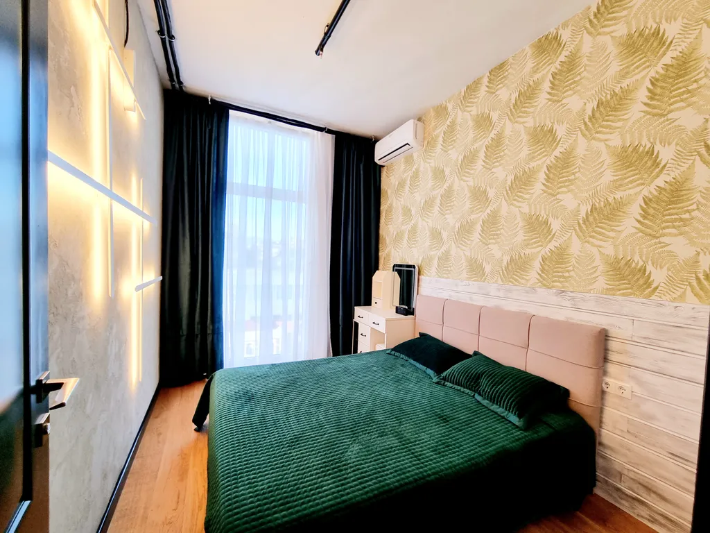 Трёхкомнатная квартира центр