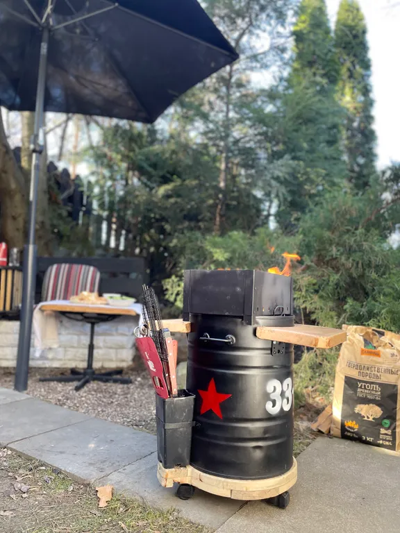 Двухуровневые апартаменты 33/3 house с камином и мангалом