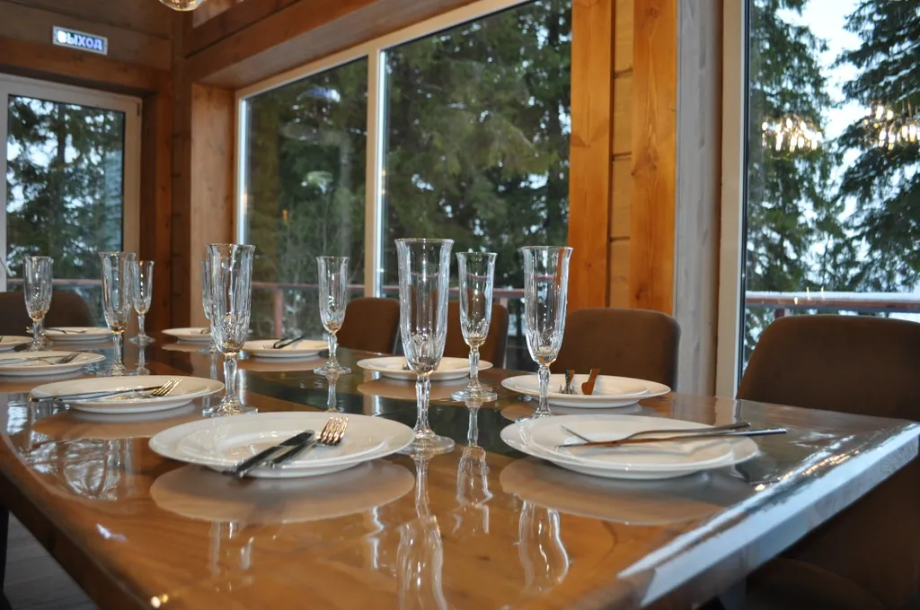 Дом на озере в Ahpoila Villas, коттедж с 4-мя спальнями Grand