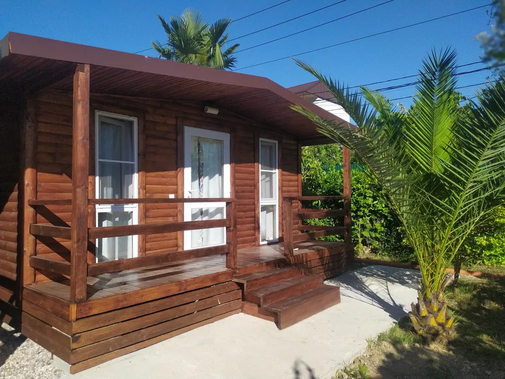 Коттедж Семейный дом для отдыха — аренда посуточно в Гагра