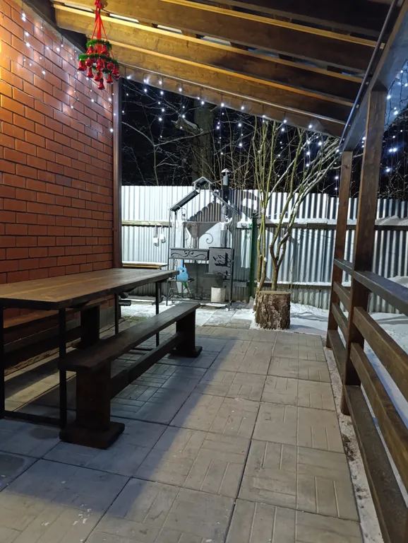 Дом на лесной опушке с банeй на дpовax и бильярдом