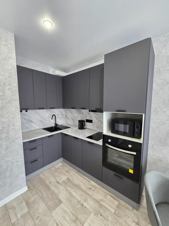 Квартира в новом доме возле Парка Ангелов