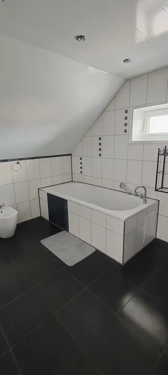 4-комнатный Дом