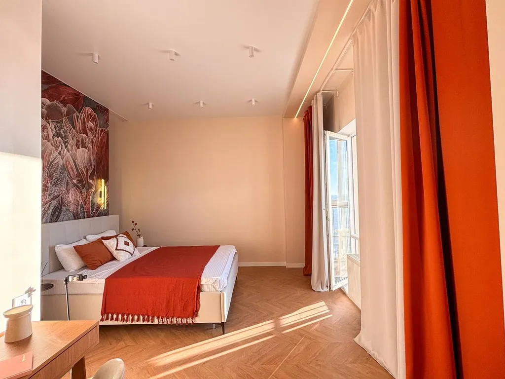 Видовые апартаменты на 21 этаже с панорамным балконом. Пока свободно!