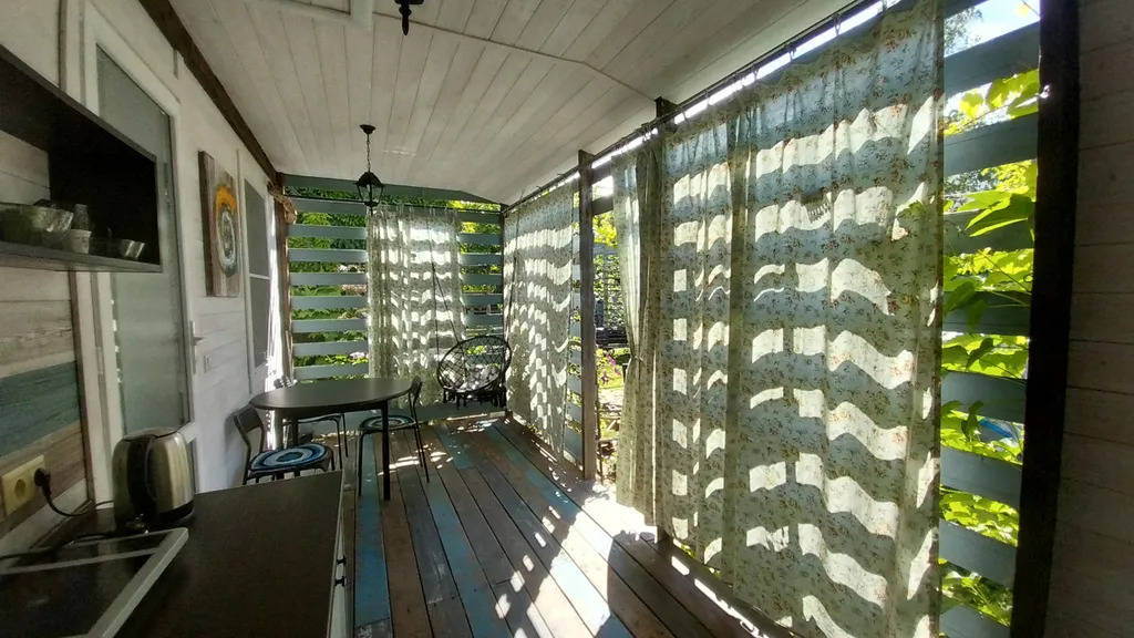 Домик с удобствами и кухней Персиковая поляна