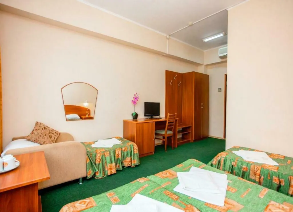 Номер на первой линии у моря  для четырех гостей