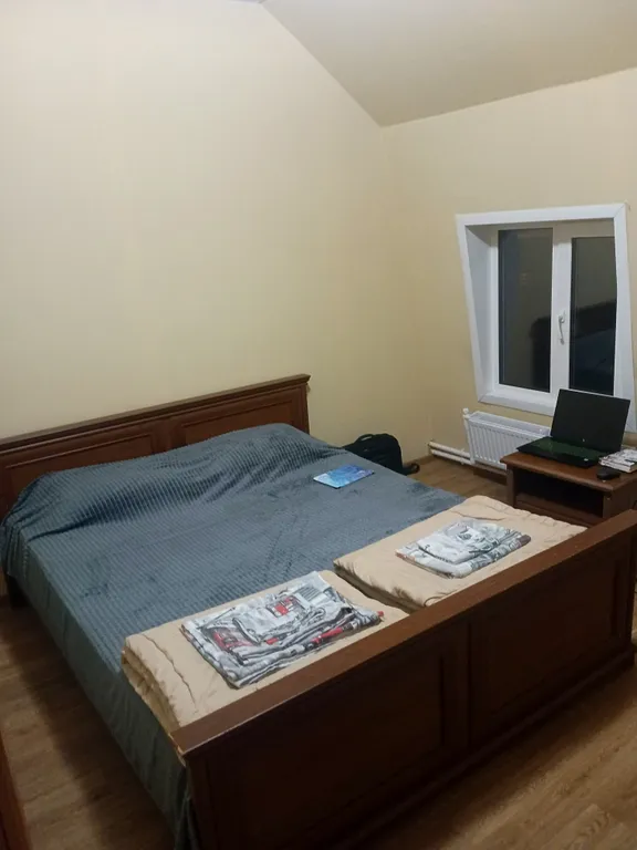 Большой 2х этажный  вместительный дом 270кв.м