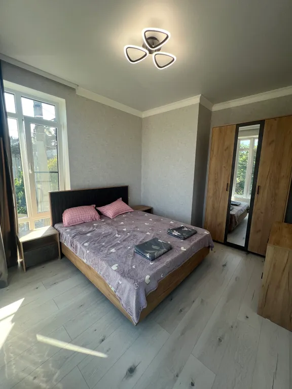 Уютная 3-комнатная квартира с панорамными окнами