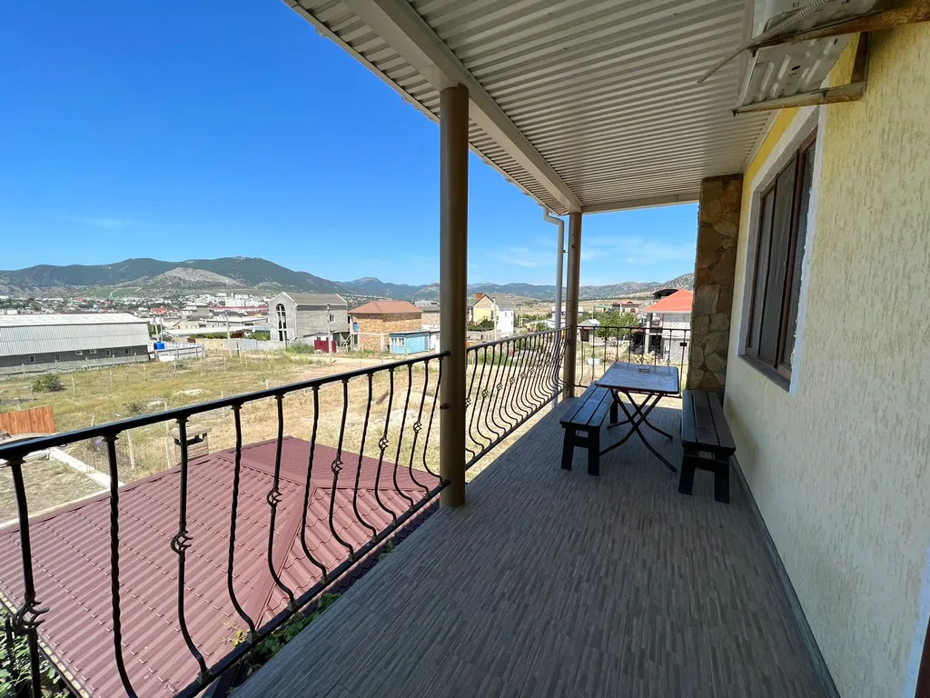 Уютный дом-этаж 5 комн.