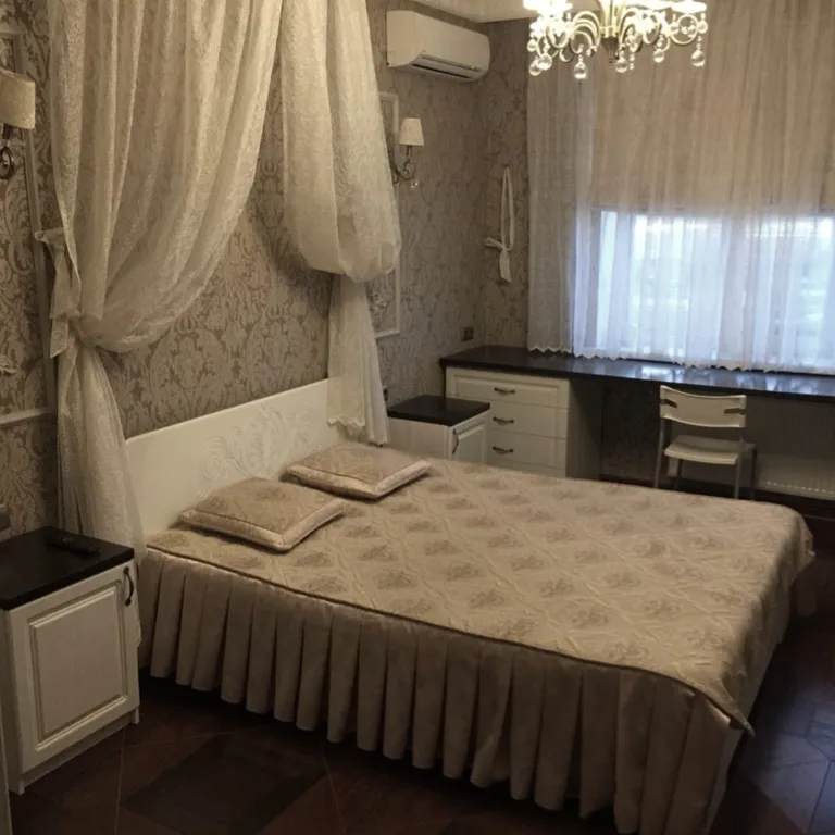 Квартира Уютная трехкомнатная квартира в современном центре — Казань