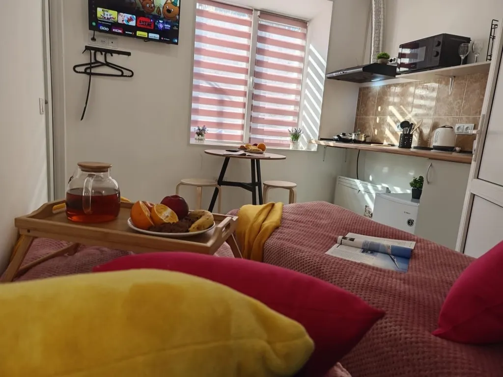 Уютная студия с кроватью-трансформером