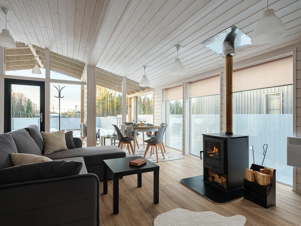 Коттедж Уютный семейный дом с камином — аренда посуточно в Сертолово