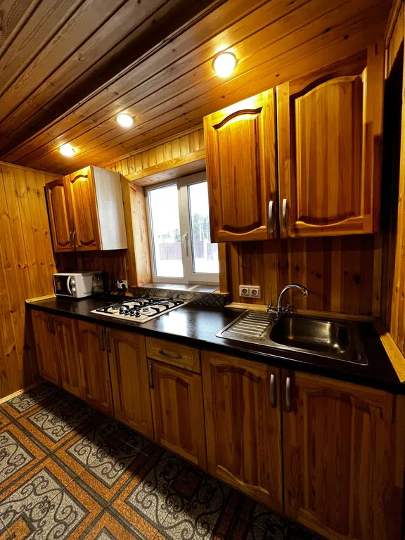 Коттедж Уютный коттедж на берегу озера — Луга