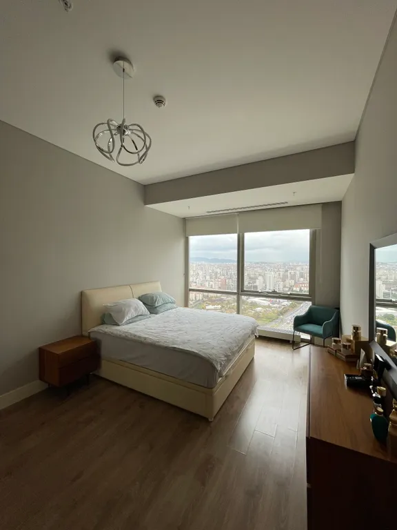 Cozy Apartments In Metropol Residence