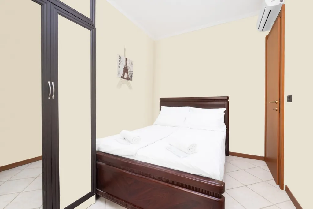 Квартира с 2 спальнями, балкон с видом на парк