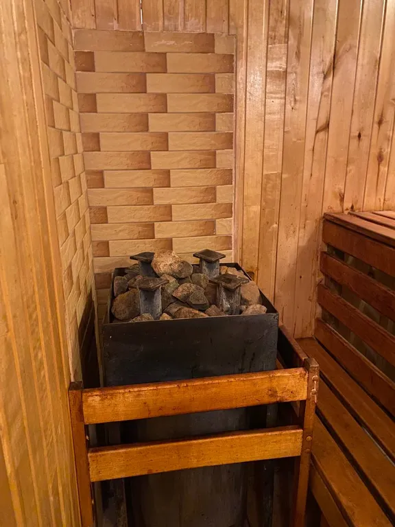 Коттедж с сауной и бассейном