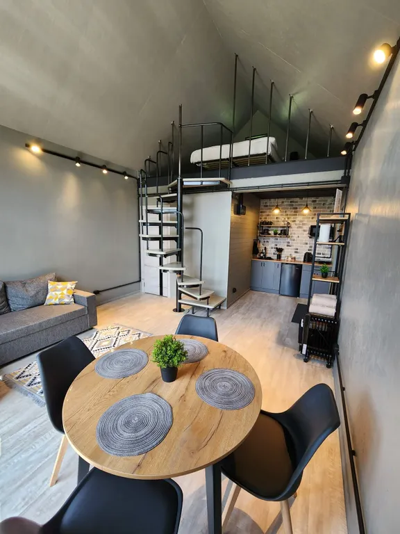 Стильный коттедж с видом на горы