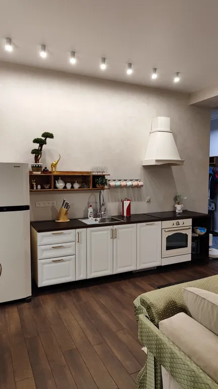 Трёхкомнатная квартира с элементами колониального стиля у подъемника