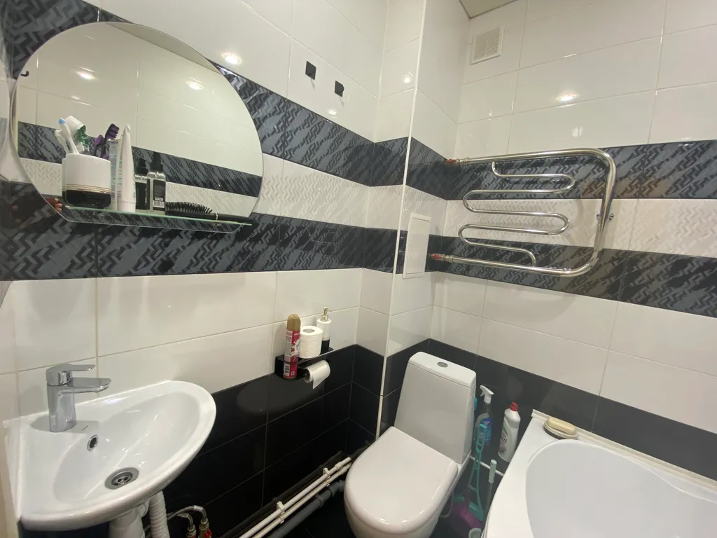 Уютная квартира в центре Новоильинского района