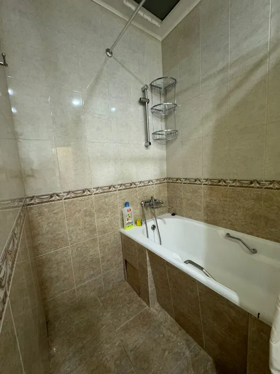 Видовая, огромная квартира в центре, рядом с Цумом.