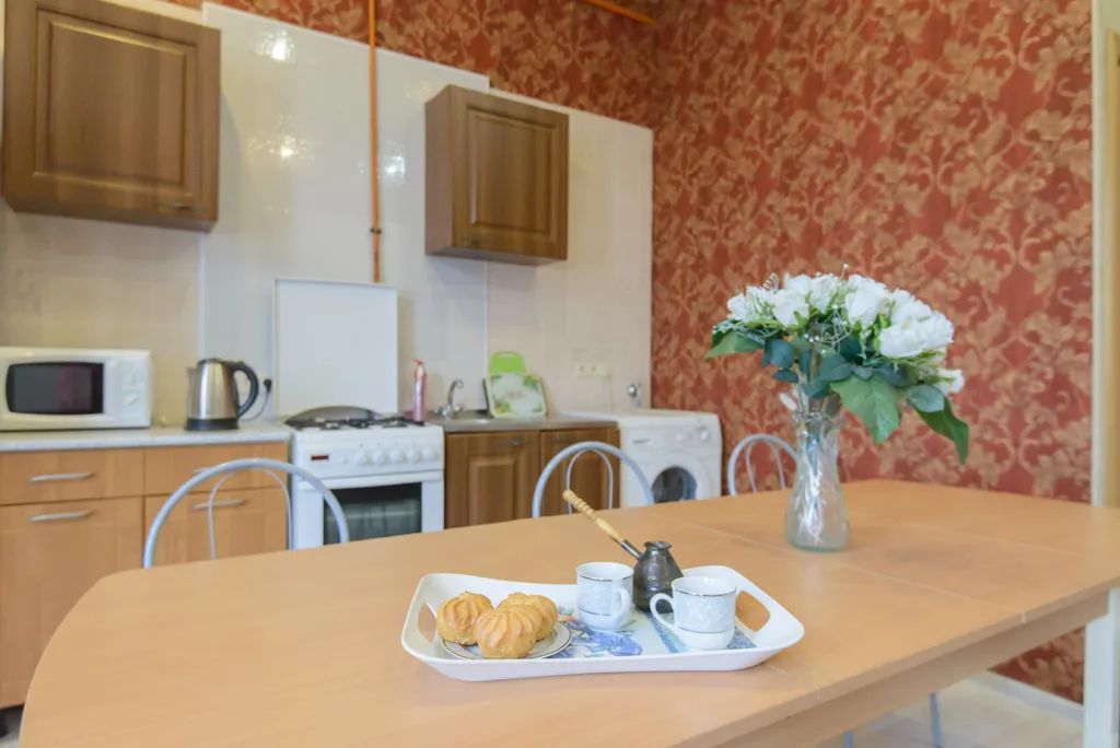 Уютный дом в центре города с мангалом и ёлочкой