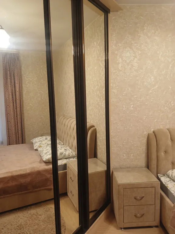 Трехкомнатная квартира у Торговых Рядов в центре