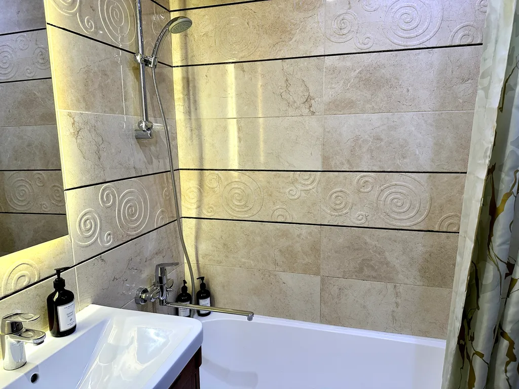 Квартира 2-комнатная Квартира — Махачкала