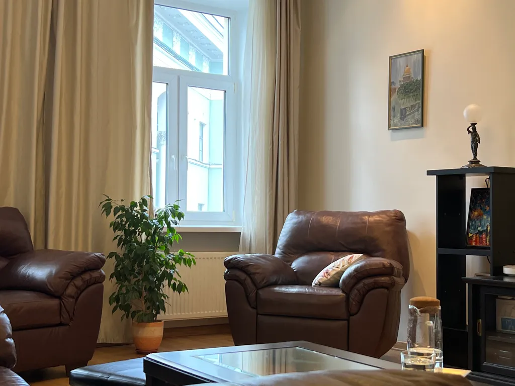 Квартира Квартира для большой компании в минуте от Зимнего дворца — Санкт-Петербург