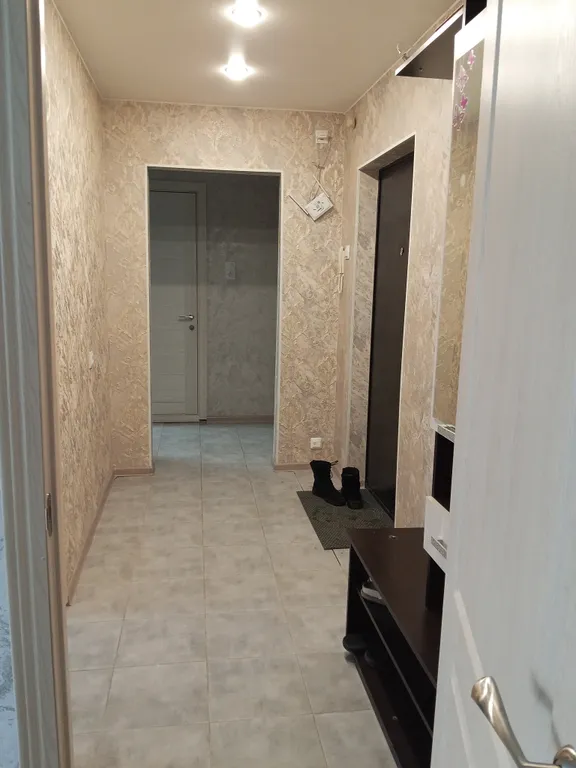 Двухкомнатная квартира в новостройке, рядом центр города