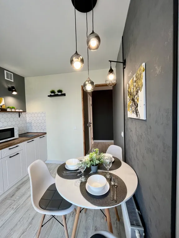 Дизайнерская квартира при въезде в город