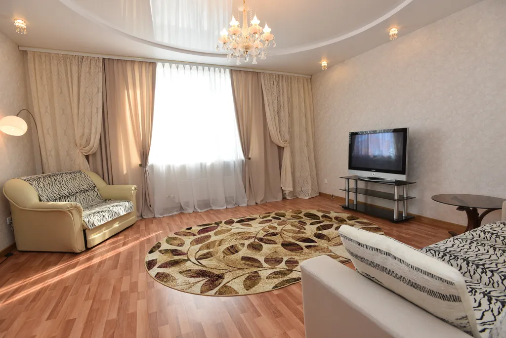 Квартира у ТРЦ Алатырь, ЦС Арена в центре города — аренда посуточно в Екатеринбург