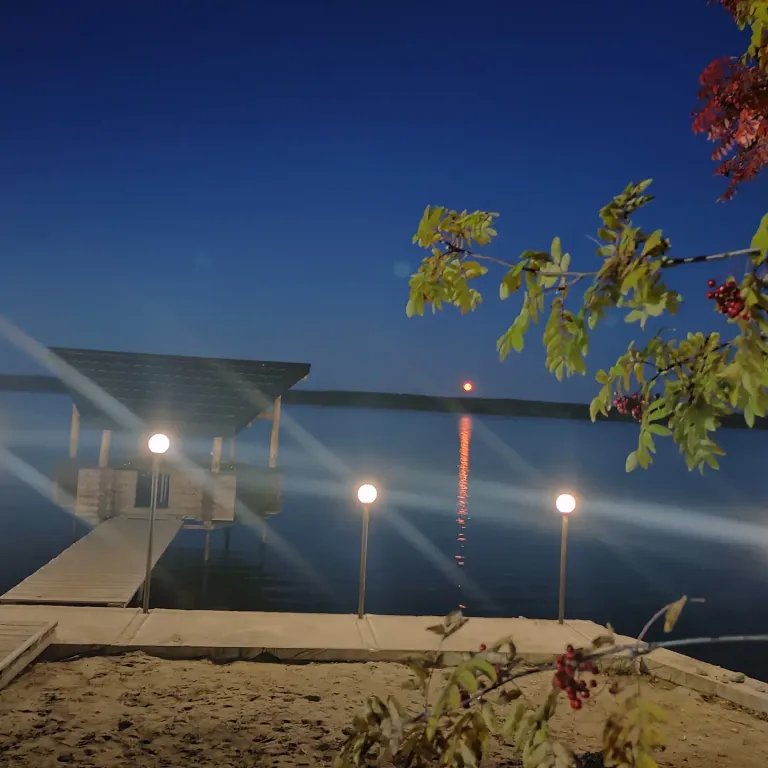 Дом на берегу озера без соседей