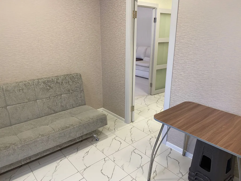 Уютная квартира с современным ремонтом в центре города