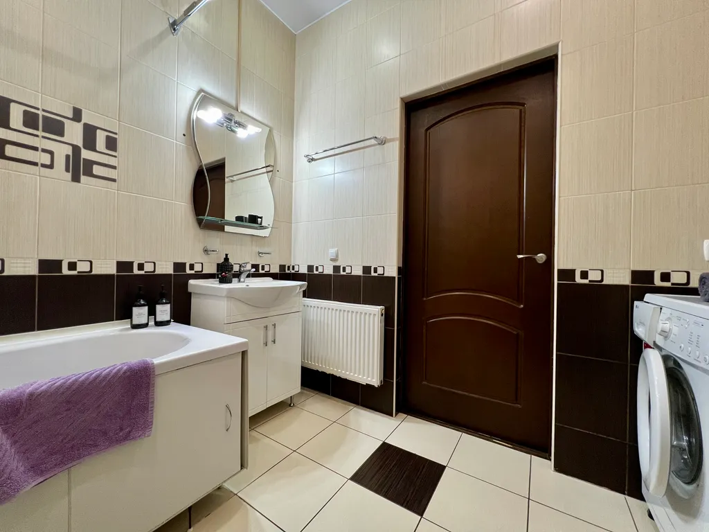 Рядом пляж парк Победы Херсонес не берем оплату за уборку