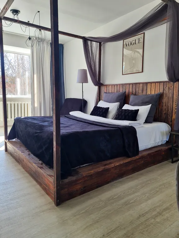 Апартаменты Мириады с большой кроватью