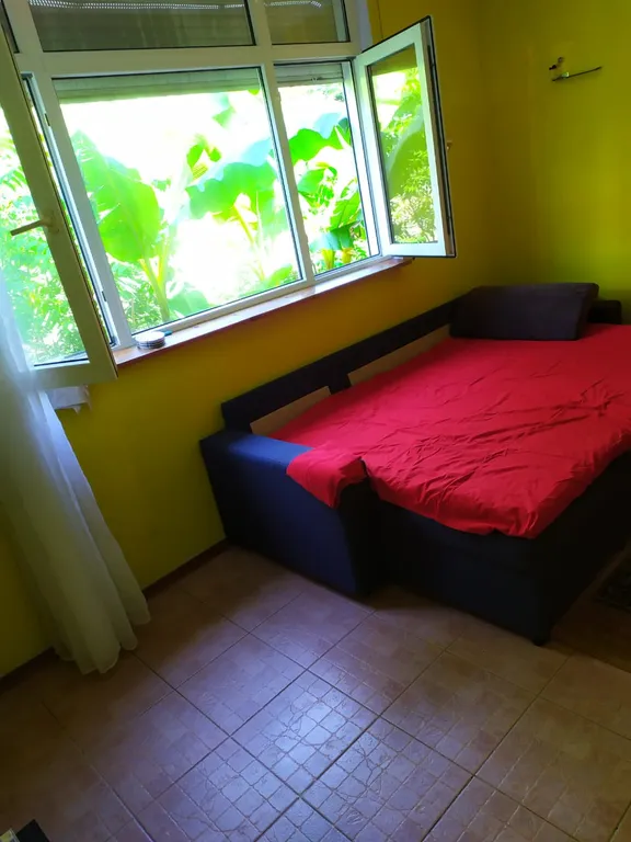 Комната у моря