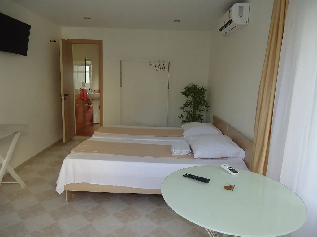 Коттедж Домик для двои — Сириус