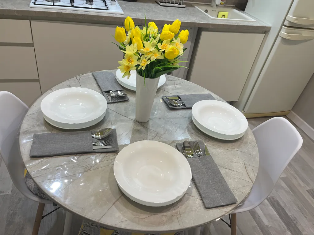 Уютная солнечная квартира с большой лоджией и видом на весь город