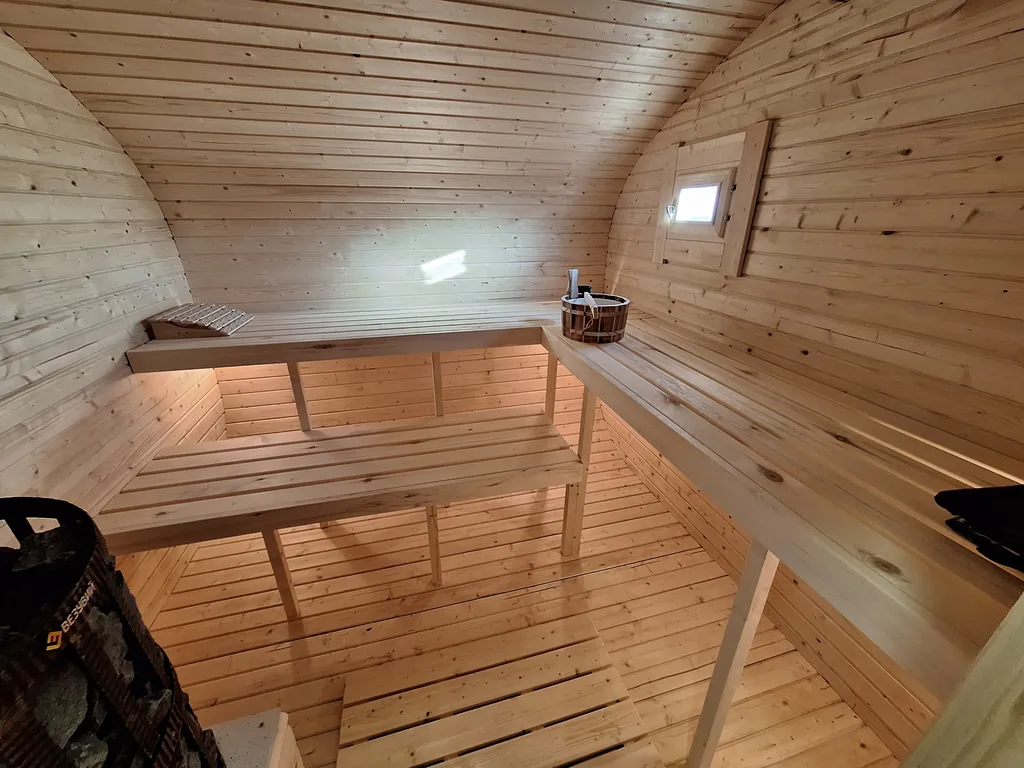 Прекрасный маленький уютный домик