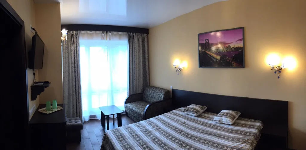 Трёхместный номер с видом на море