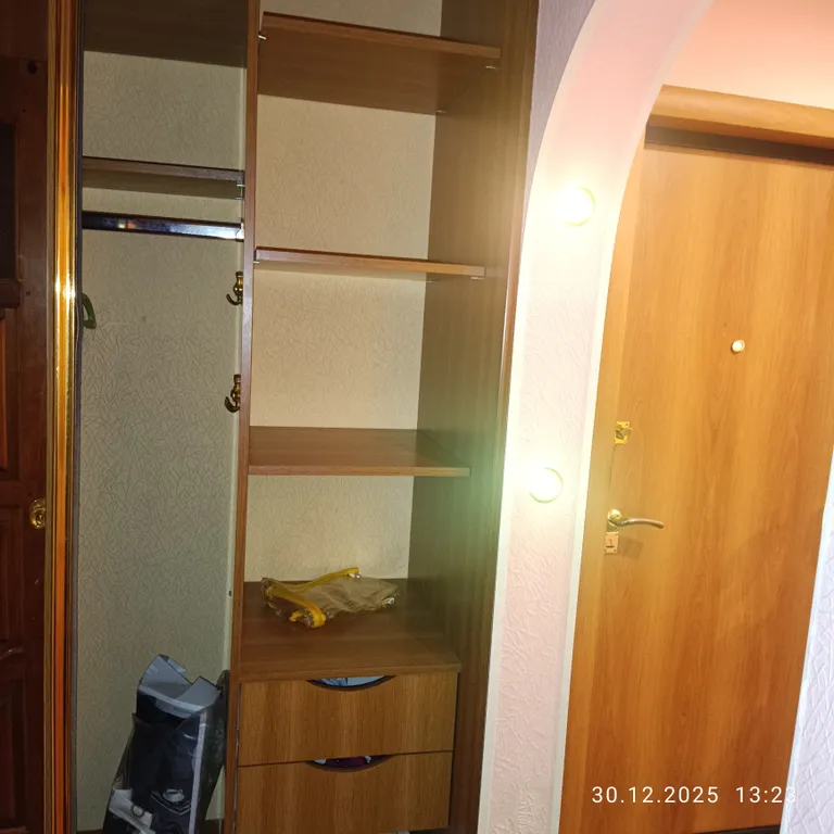 Уютная 2-комнатная, в спальном районе города, всё в шаговой доступности