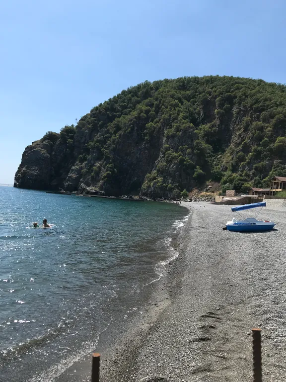 Уютная квартира в центре поселка