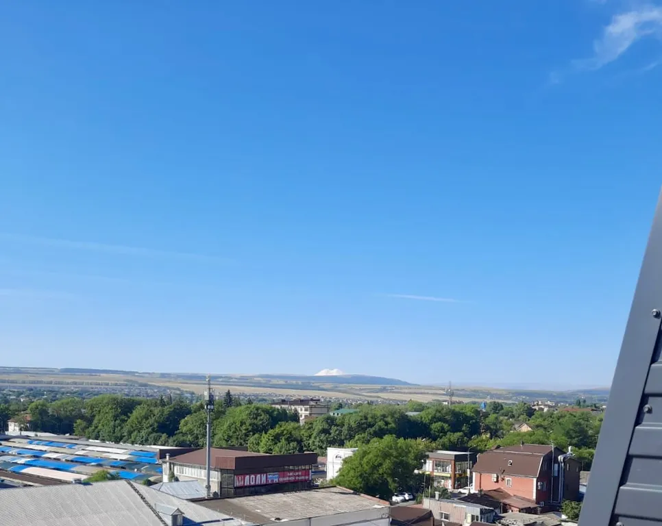 Просторная квартира с видом на горы в центре города