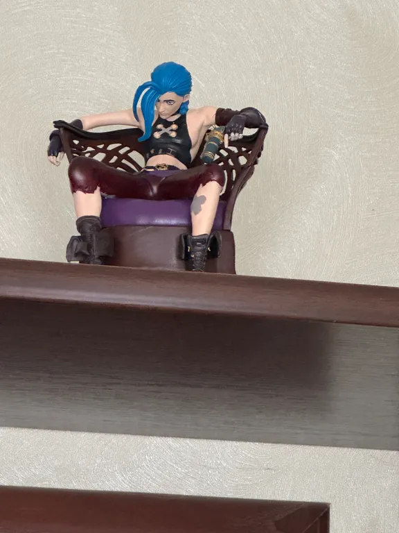 Большая 3-комнатная квартира в самом центре на площади