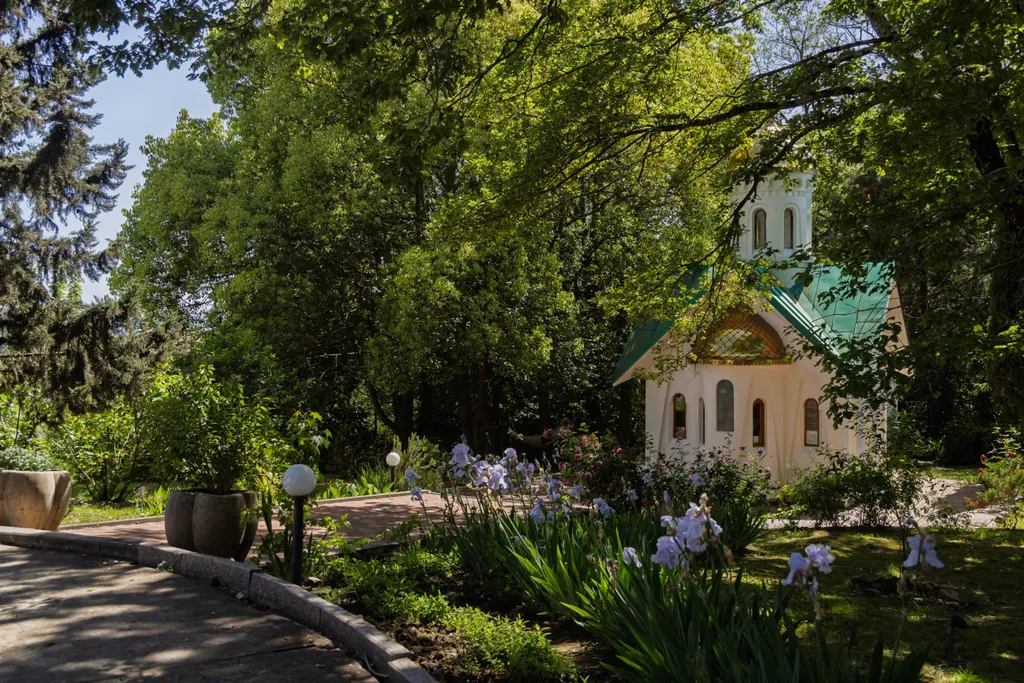 Вилла с открытым бассейном и видом на море