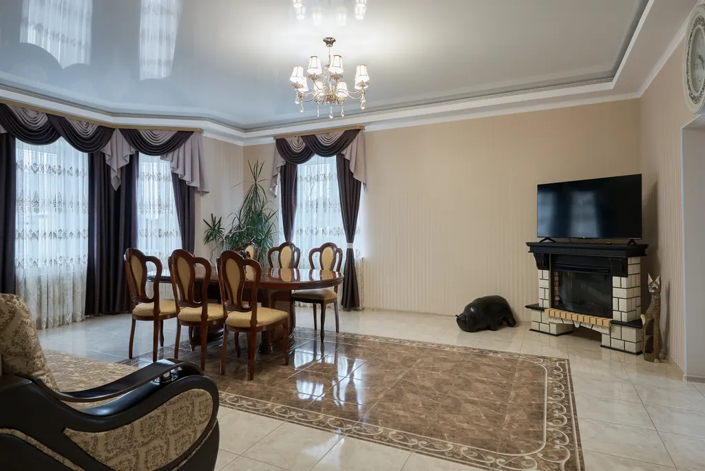 Большой, уютный семейный дом