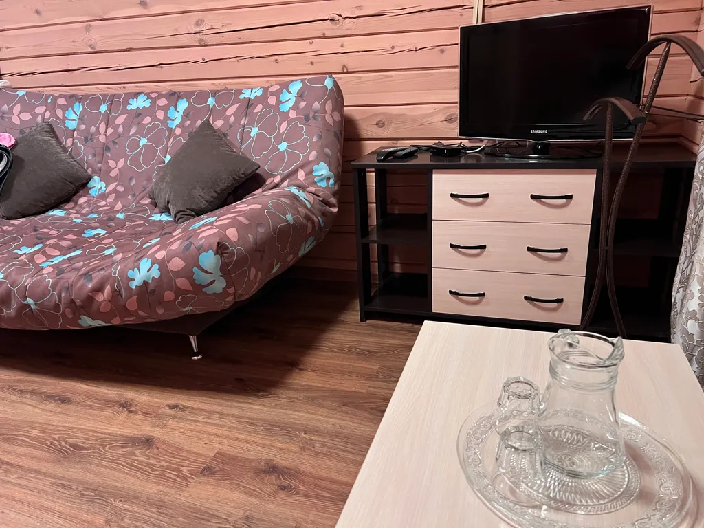 Коттедж с баней и беседкой у Вотчины Деда Мороза