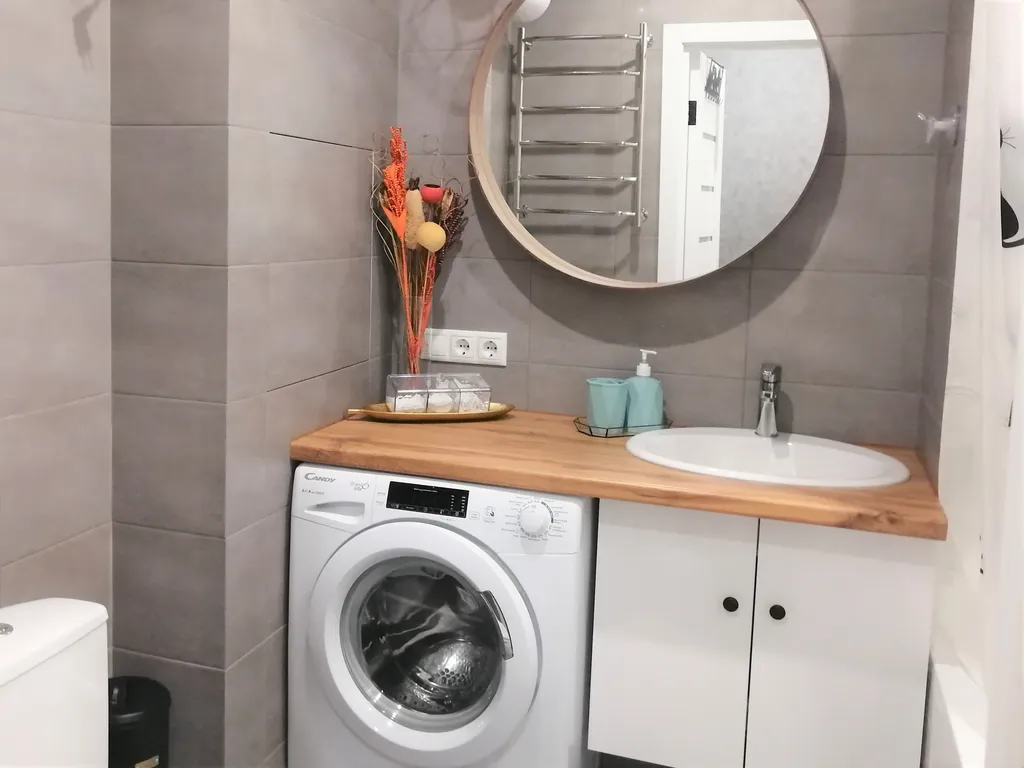 Студия loft с балконом