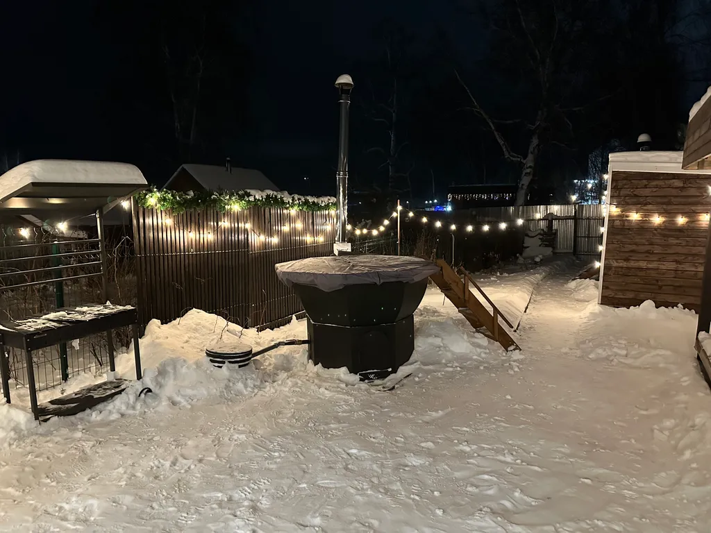 Домик у озера с баней и чаном