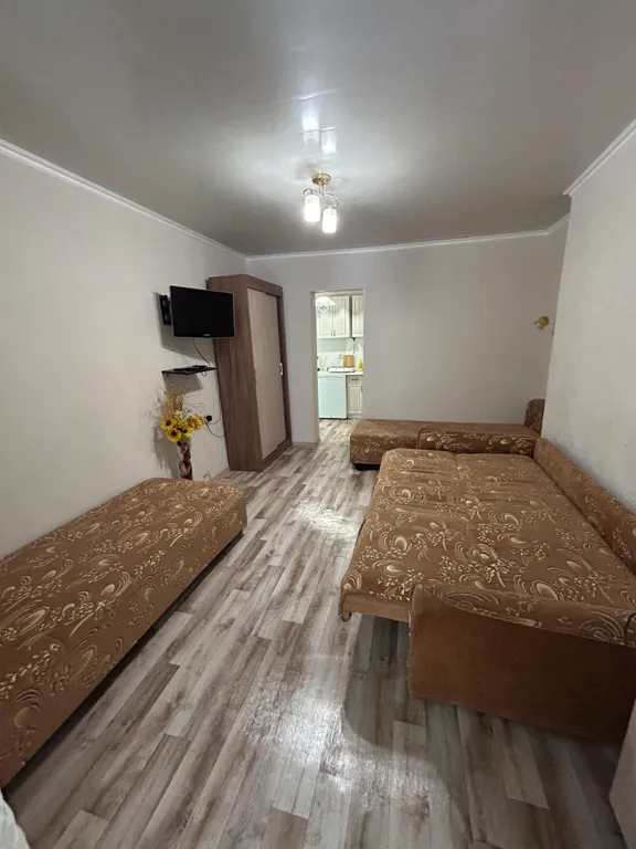 Коттедж Коттедж с двориком возле моря — Евпатория